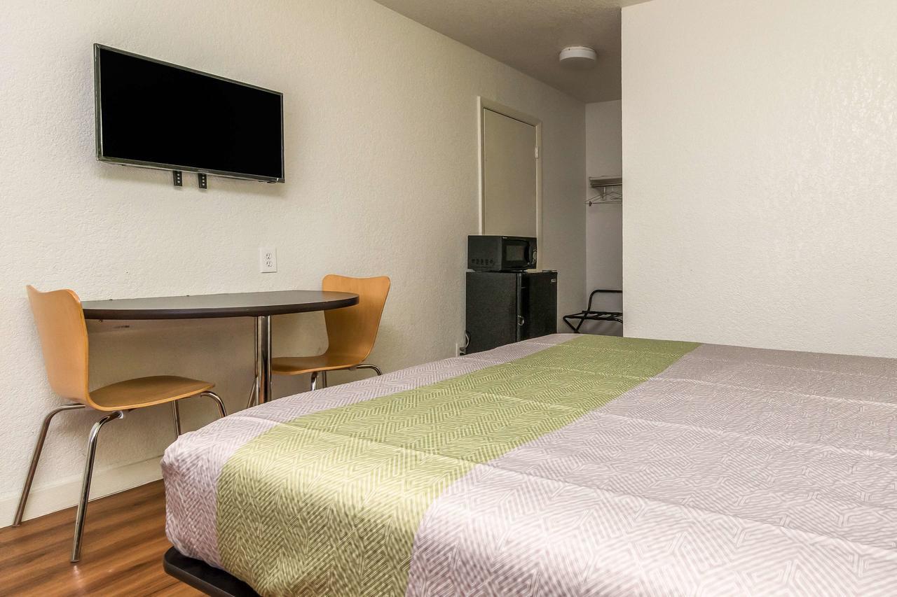 Motel 6 Fort Worth North Haltom City Εξωτερικό φωτογραφία